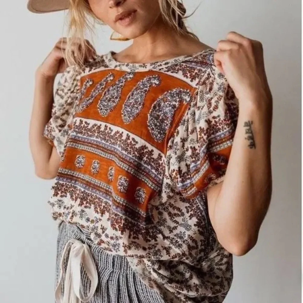 Free People Paisley Tee Slouchy Oversized Graphic Boho Festival T-Shirt Size XS